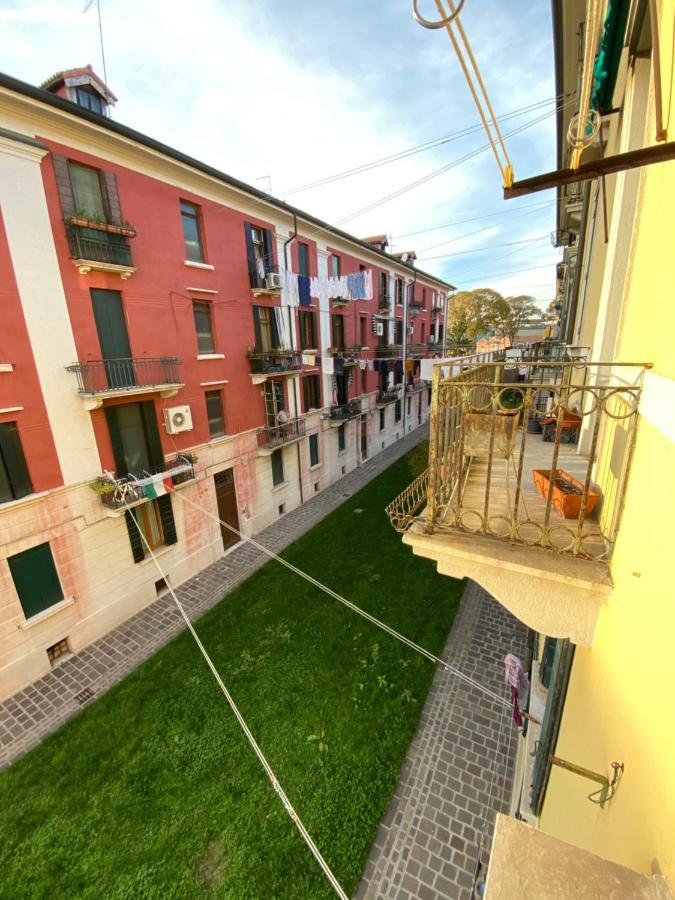 Ca' Santa Marta Apartment Венеция Екстериор снимка