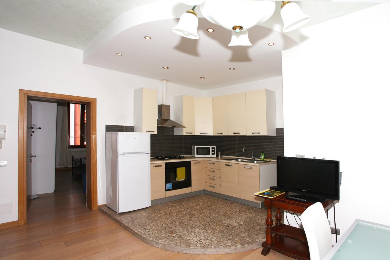 Ca' Santa Marta Apartment Венеция Екстериор снимка